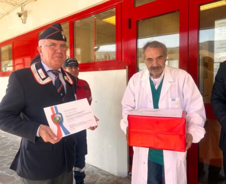 Donazione dei Carabinieri al reparto di Anatomia Patologica