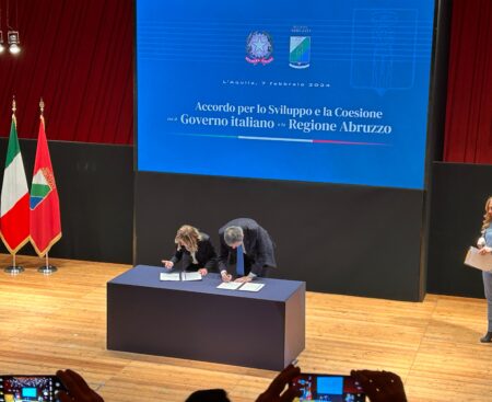 Meloni a L’Aquila sottoscrizione accordo FSC con Regione Abruzzo