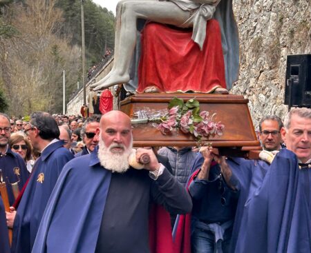 Festa a Paganica: Processione Madonna D’Appari