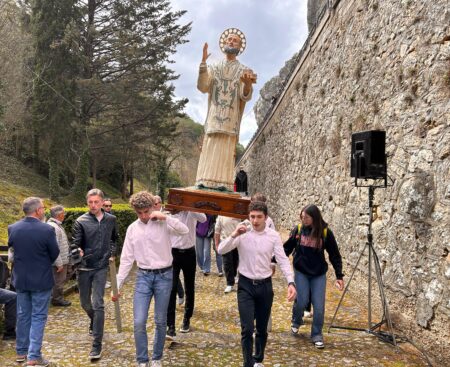 Festa a Paganica: Processione Madonna D’Appari