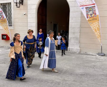 Perdonanza 2024: il corteo della Bolla