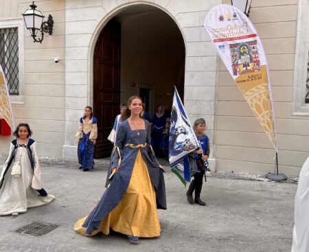 Perdonanza 2024: il corteo della Bolla