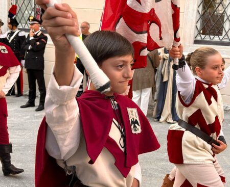 Perdonanza 2024: il corteo della Bolla