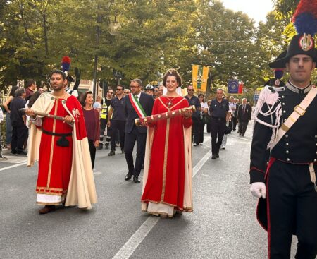 Perdonanza 2024: il corteo della Bolla