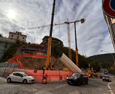 L’Aquila: installazione antenna ponte Belvedere 11 ottobre 2024