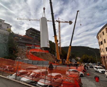 L’Aquila: installazione antenna ponte Belvedere 11 ottobre 2024