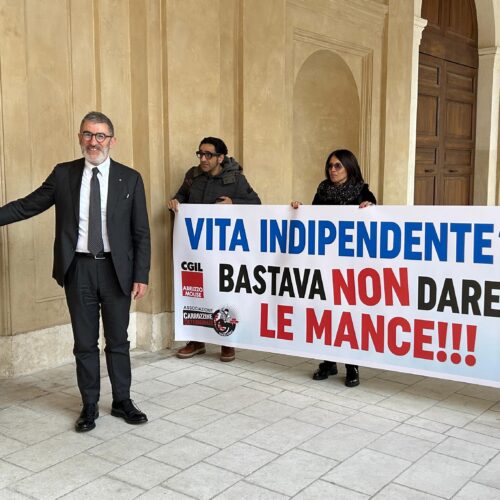 Sit in cgil-carrozzine determinate Consiglio regionale
