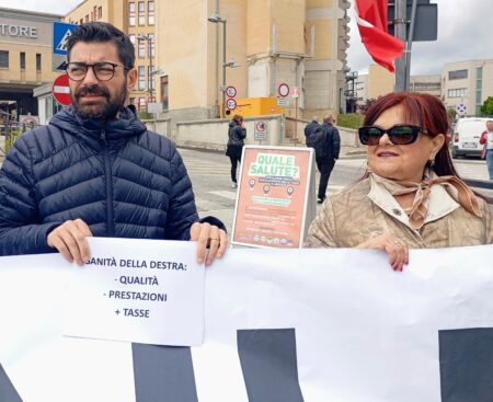 “Quale Sanità?”: il presidio delle opposizioni al San Salvatore