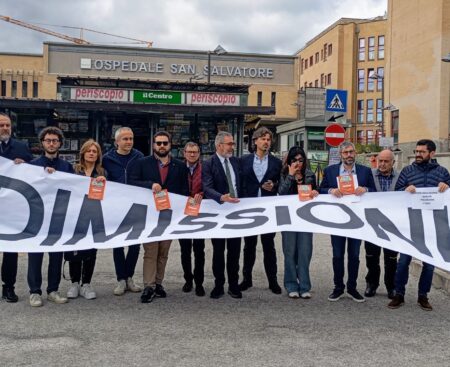 “Quale Sanità?”: il presidio delle opposizioni al San Salvatore