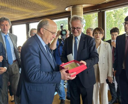 Telespazio: visita del commissario europeo per la Difesa e lo Spazio Andrius Kubilius