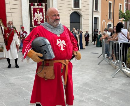 731^ Perdonanza Celestiniana, corteo della Bolla e apertura Porta Santa