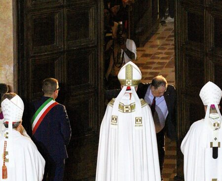 731^ Perdonanza: il fotoracconto dell’apertura della Porta Santa targato Marcello Spimpolo