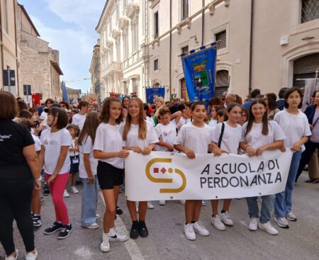 731^ Perdonanza Celestiniana, corteo della Bolla e apertura Porta Santa