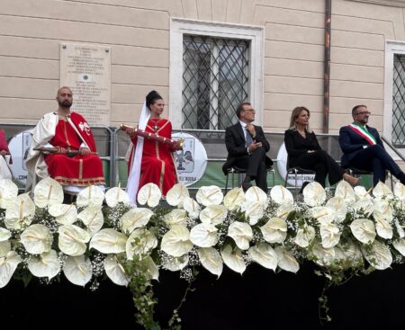 731^ Perdonanza Celestiniana, corteo della Bolla e apertura Porta Santa