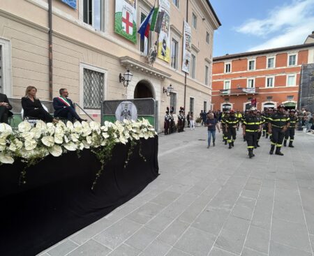 731^ Perdonanza Celestiniana, corteo della Bolla e apertura Porta Santa