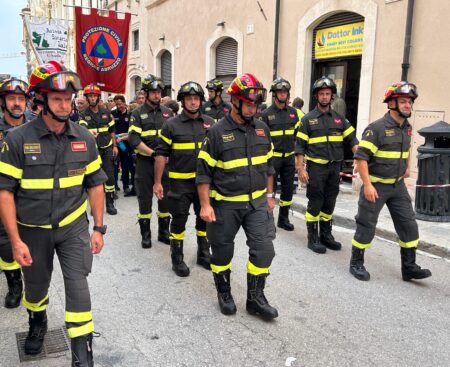 731^ Perdonanza Celestiniana, corteo della Bolla e apertura Porta Santa