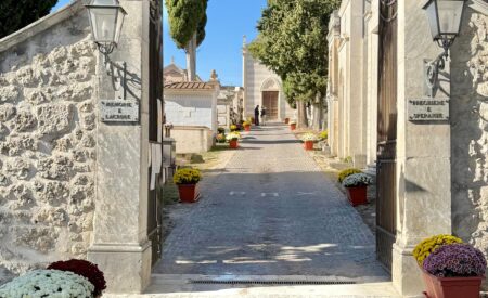 San Demetrio Ne’ Vestini: dal 2026 abolito canone di allaccio delle lampade votive