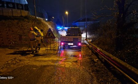 Gignano, distacco di scarpata in via Vasca Penta: intervento d’urgenza nel pomeriggio
