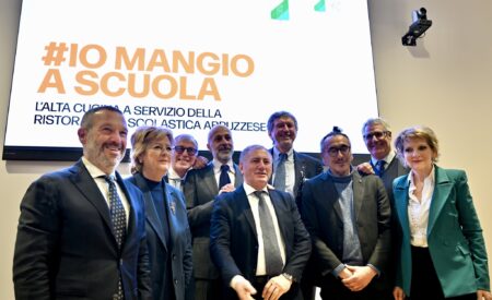 Niko Romito presenta all’Emiciclo il progetto regionale #iomangioascuola