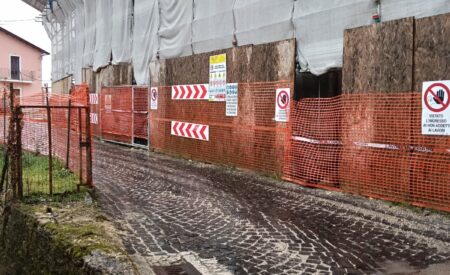 Degrado e incuria nella frazione di Bagno Grande