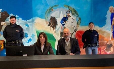 Incendi al Case di Bazzano, arrestato il piromane: è un aquilano di 24 anni