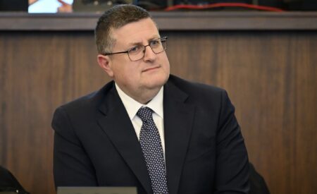 Accoglienza minori: L’Aquila recepisce nuova normativa regionale