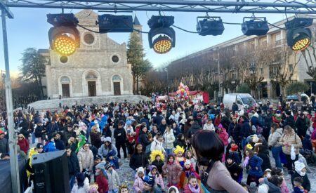 Carnevale di musica e colori in Piazza Risorgimento ad Avezzano