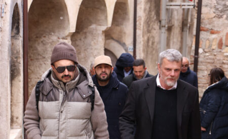 Il principe saudita Al Saud visita Santo Stefano di Sessanio