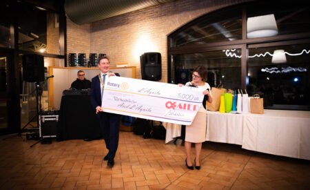 Successo per la serata del Rotary: raccolti oltre 4.000 euro per l’Aied