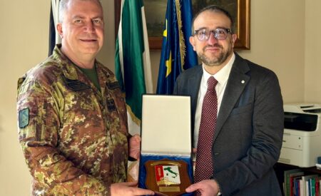 Il Generale di Corpo d’Armata Gianpaolo Mirra in visita a L’Aquila