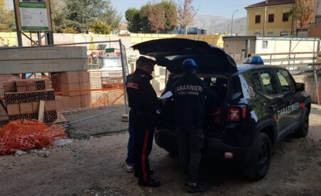 Pratola Peligna: lavoro nero e irregolarità normative in un cantiere