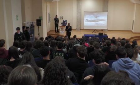 Si è concluso a L’Aquila il corso di cultura aeronautica per 150 studenti