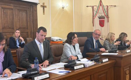 Movida Sulmona: protocollo tra Comune e Prefettura su sicurezza