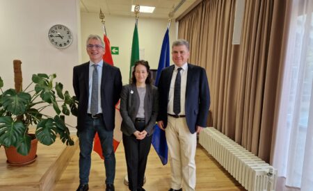 L’Ambasciatrice del Canada in Italia in visita ai Laboratori Nazionali del Gran Sasso