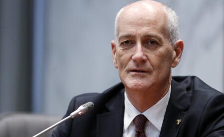 L’ex Prefetto dell’Aquila Gabrielli torna in città per presentare il suo libro