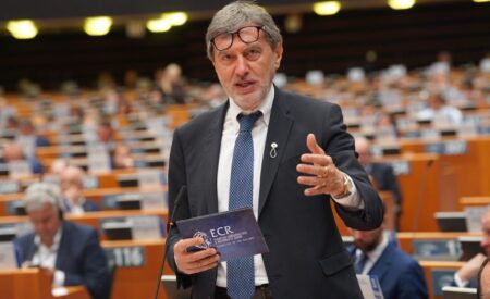 Marsilio a Bruxelles: «Coesione Ue cruciale in un contesto di crisi»