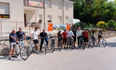 Navelli: inaugurata la nuova Bike station condivisa nelle terre dello zafferano