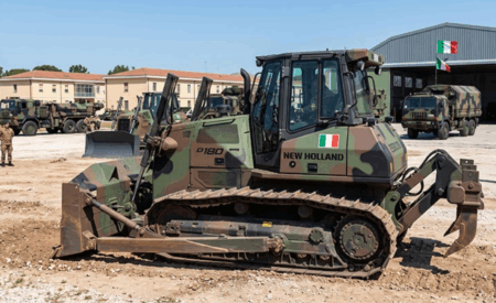 Incendio sul Morrone, in azione il mezzo tagliafuoco dell’Esercito