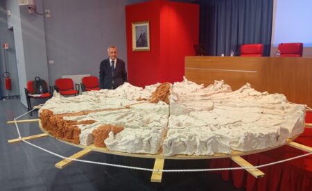 PresepeFiore: l’arte di Enrico Pulsoni arriva a San Gregorio (AQ)