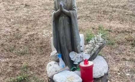 Murata Gigotti: nuova statuetta accanto a quella decapitata nei giorni scorsi