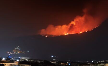 Incendio del Morrone, Sinistra Italiana: «Si apra una riflessione su prevenzione e formazione»