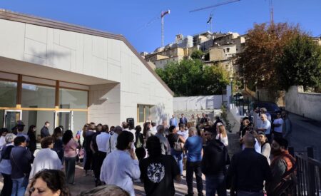 Navelli, inaugurata la nuova scuola dell’infanzia: investimento da 1,4 milioni