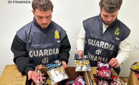 Halloween: sequestrati dalla Guardia di Finanza a oltre 1200 dolcetti a L’Aquila