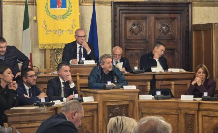Consiglio Avezzano: nessun aumento tari 2026 e  12 milioni per agricoltura