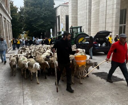 L’Aquila: il villaggio di Coldiretti a piazza Duomo